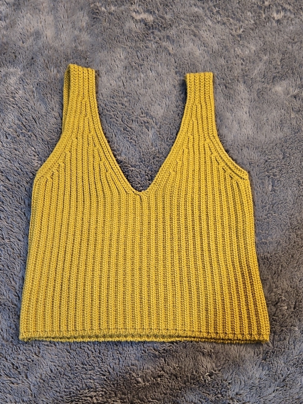 V-Neck Ribbed Cropped Tank Top - Mustard Yellow NWOT